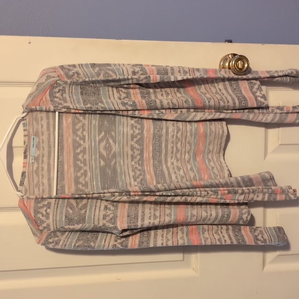 Maurices Size Medium Cardigan